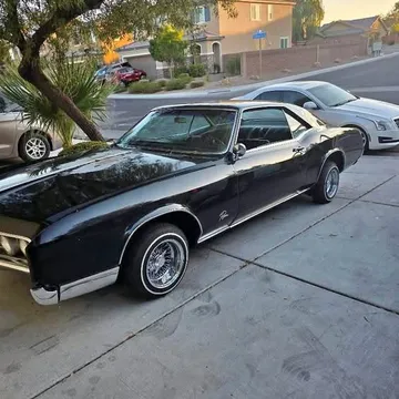 1966 Buick Riviera 425 Nailhead V8
