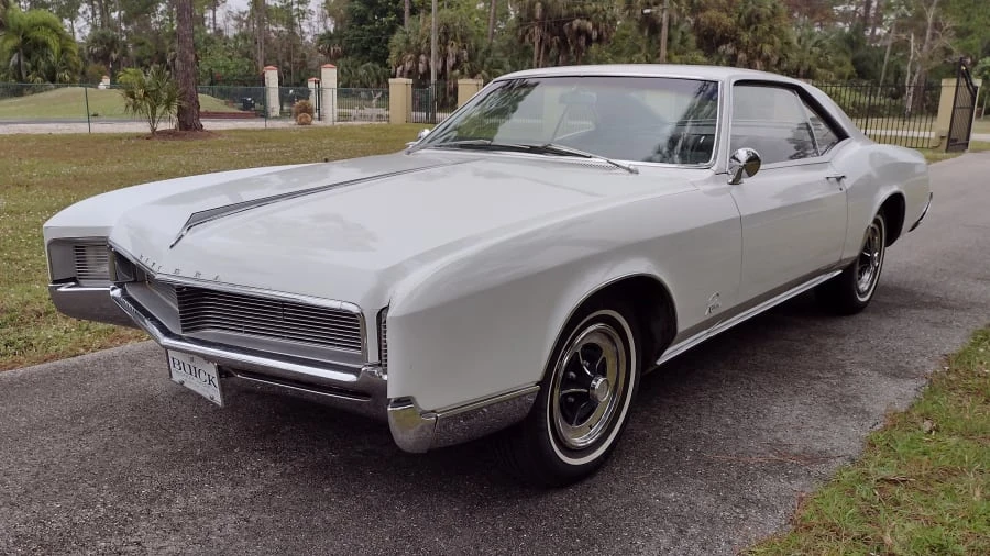 1966 Buick Riviera 2nd Gen - Image 15 of 16