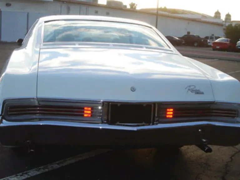 1966 Buick Riviera 2nd Gen - Image 6 of 7