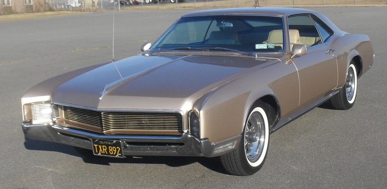 1966 Buick Riviera 2nd Gen - Image 25 of 31