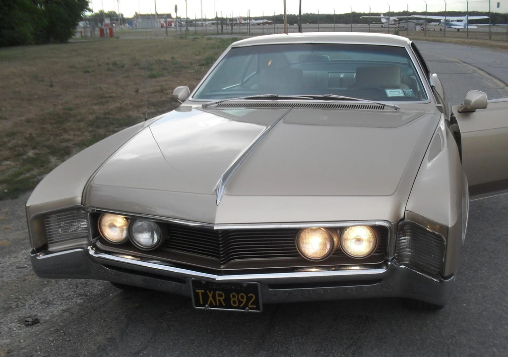 1966 Buick Riviera 2nd Gen - Image 24 of 31