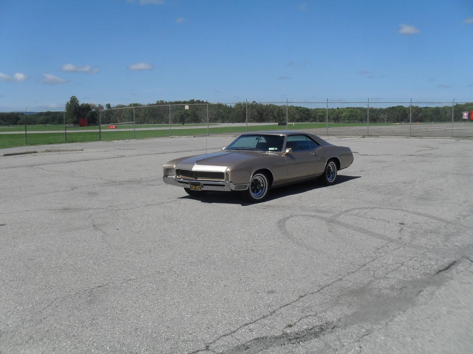 1966 Buick Riviera 2nd Gen - Image 2 of 31