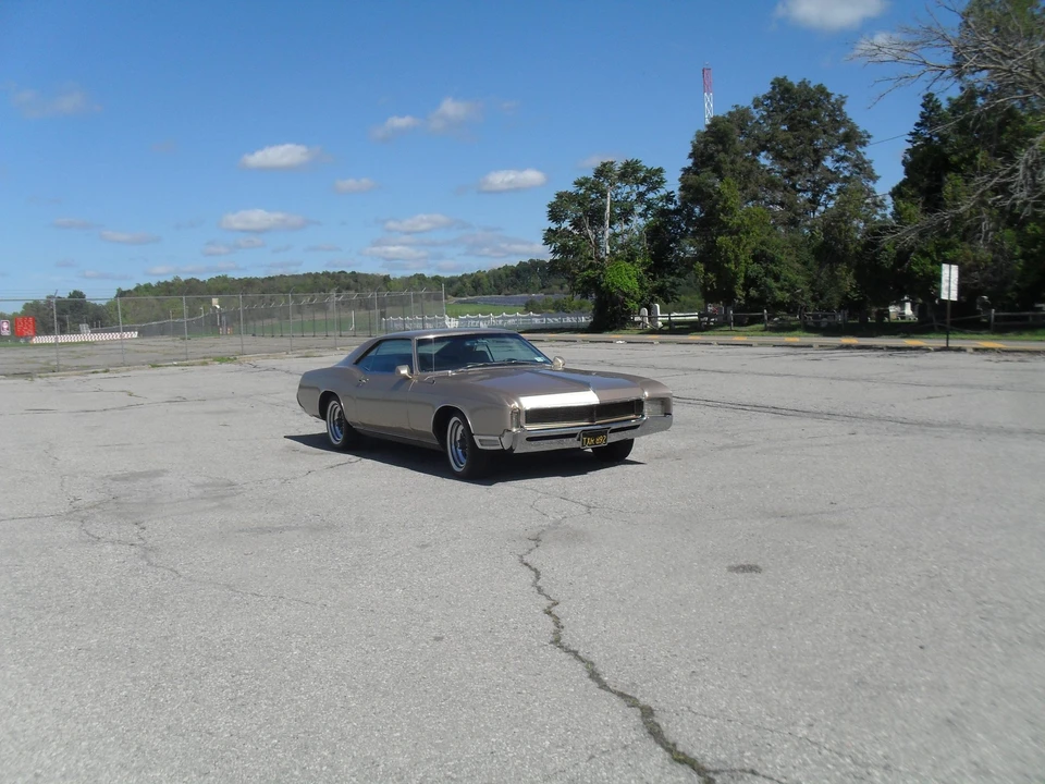 1966 Buick Riviera 2nd Gen - Image 18 of 31