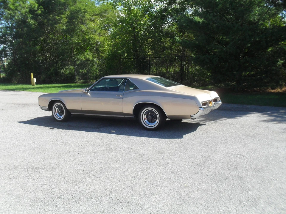 1966 Buick Riviera 2nd Gen - Image 9 of 31