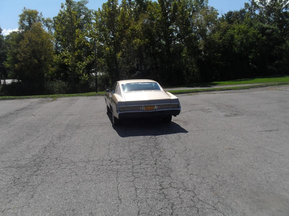 1966 Buick Riviera 2nd Gen - Image 12 of 31