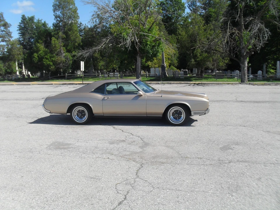 1966 Buick Riviera 2nd Gen - Image 16 of 31