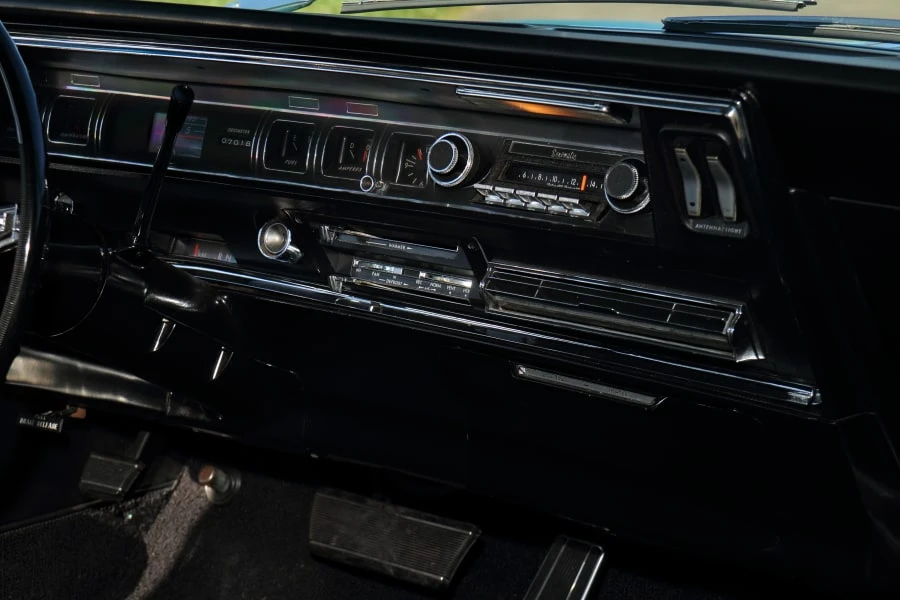 1966 Buick Riviera 2nd Gen - Image 22 of 31