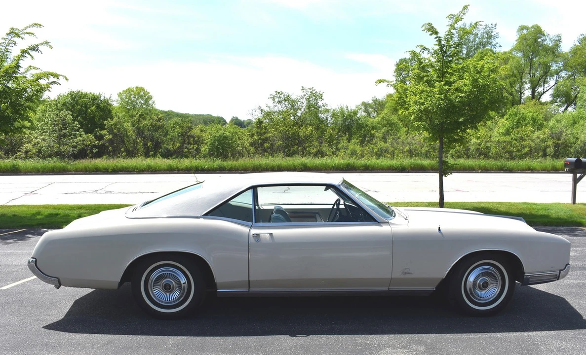 1966 Buick Riviera 2nd Gen - Image 16 of 31