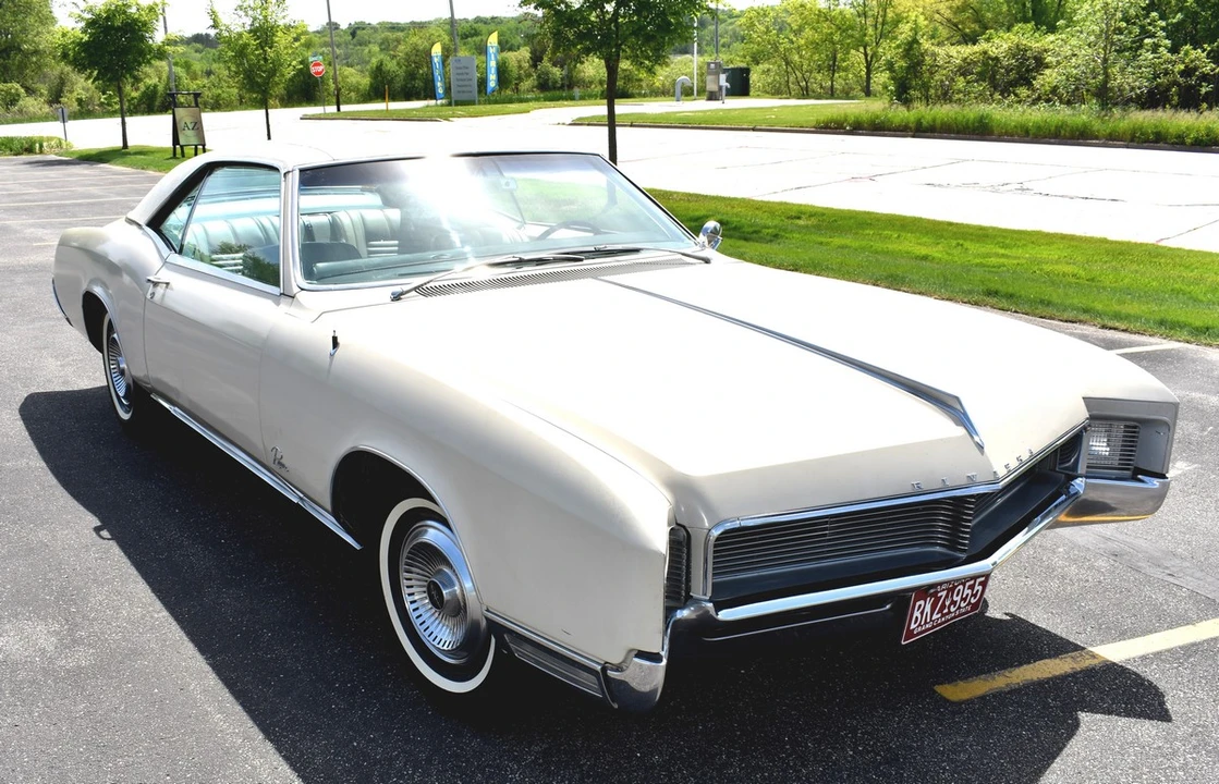 1966 Buick Riviera 2nd Gen - Image 17 of 31