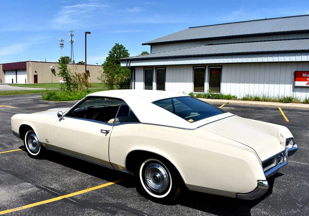 1966 Buick Riviera 2nd Gen - Image 21 of 31