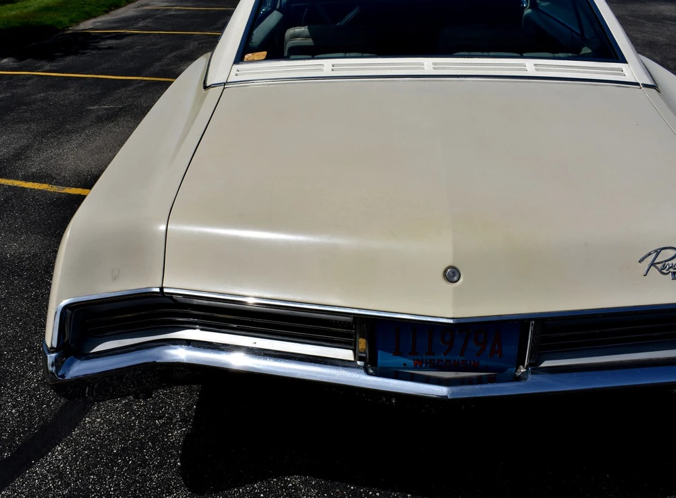 1966 Buick Riviera 2nd Gen - Image 23 of 31