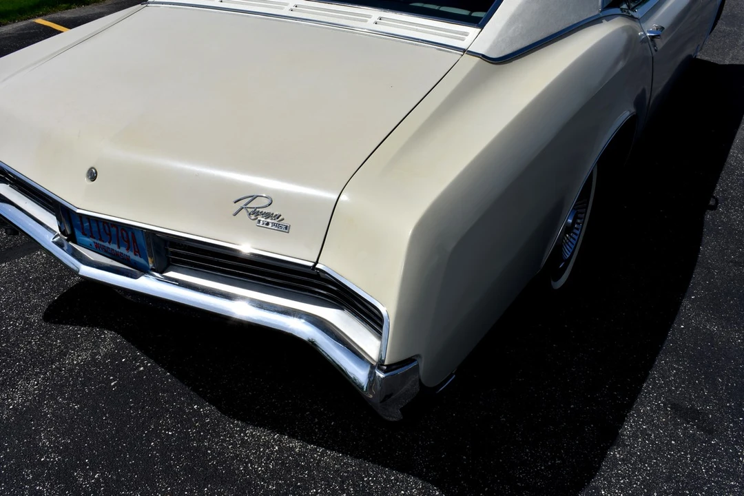 1966 Buick Riviera 2nd Gen - Image 26 of 31