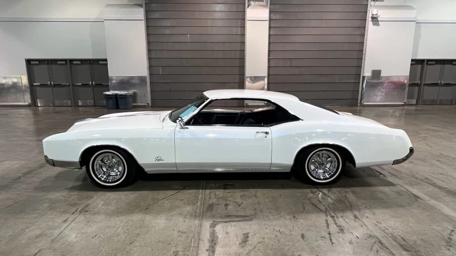 1966 Buick Riviera 2nd Gen - Image 2 of 11
