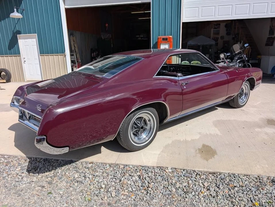 1966 Buick Riviera 2nd Gen - Image 2 of 8