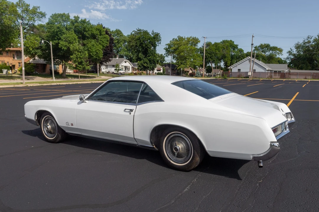 1966 Buick Riviera 2nd Gen - Image 9 of 31