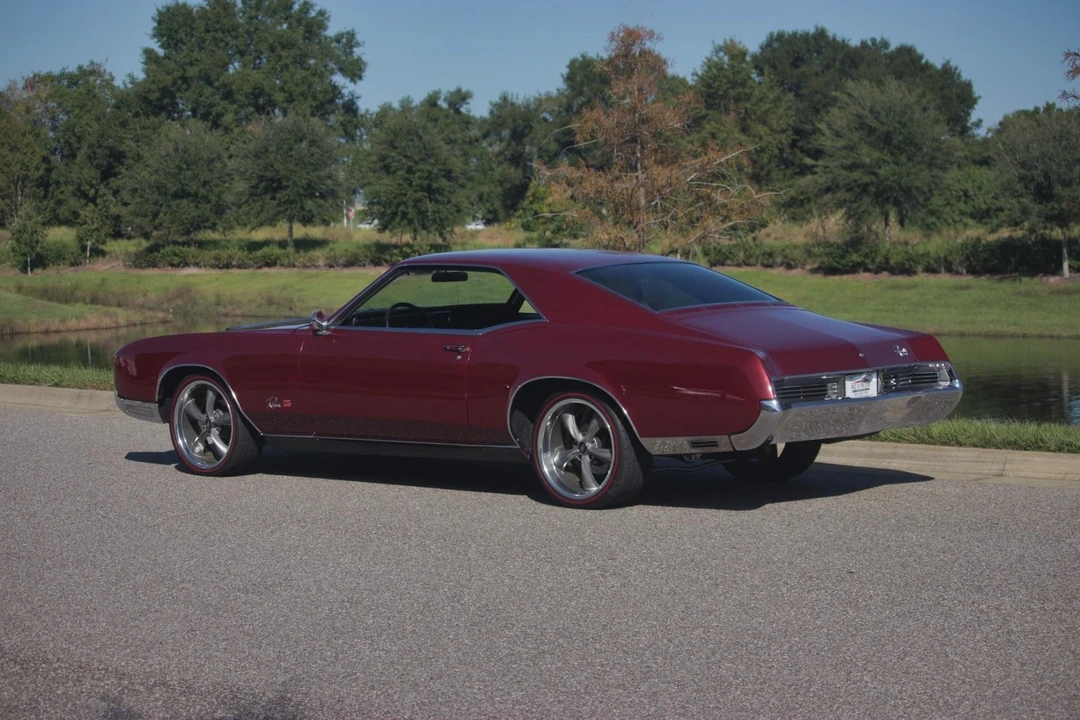 1966 Buick Riviera 2nd Gen - Image 10 of 21