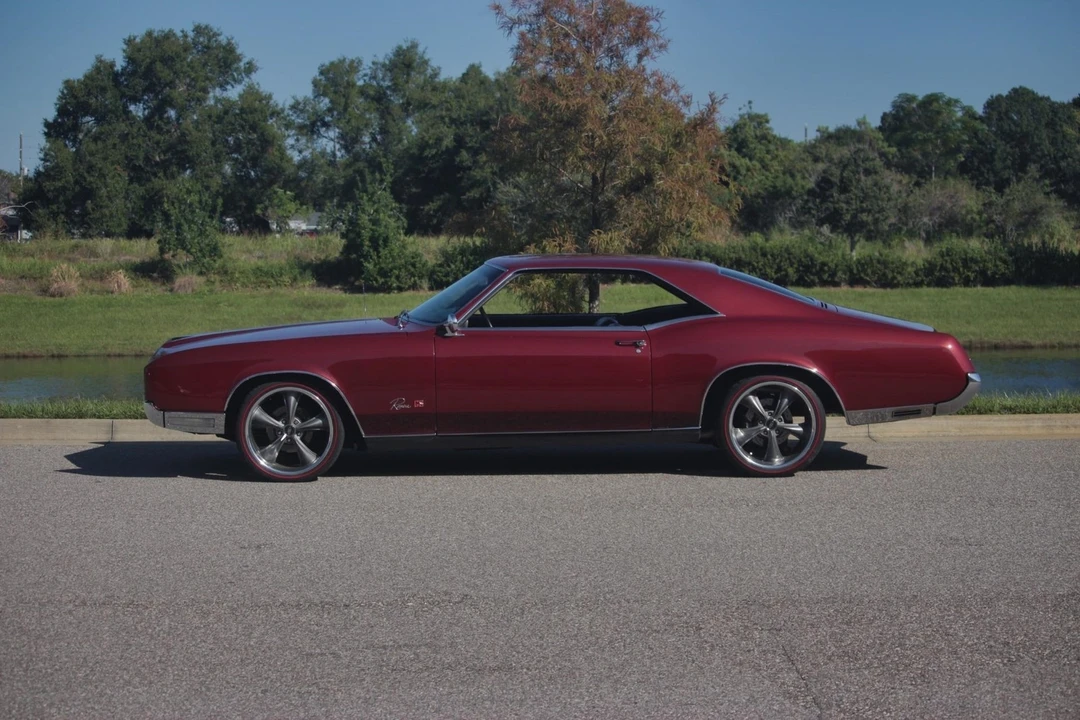 1966 Buick Riviera 2nd Gen - Image 12 of 21