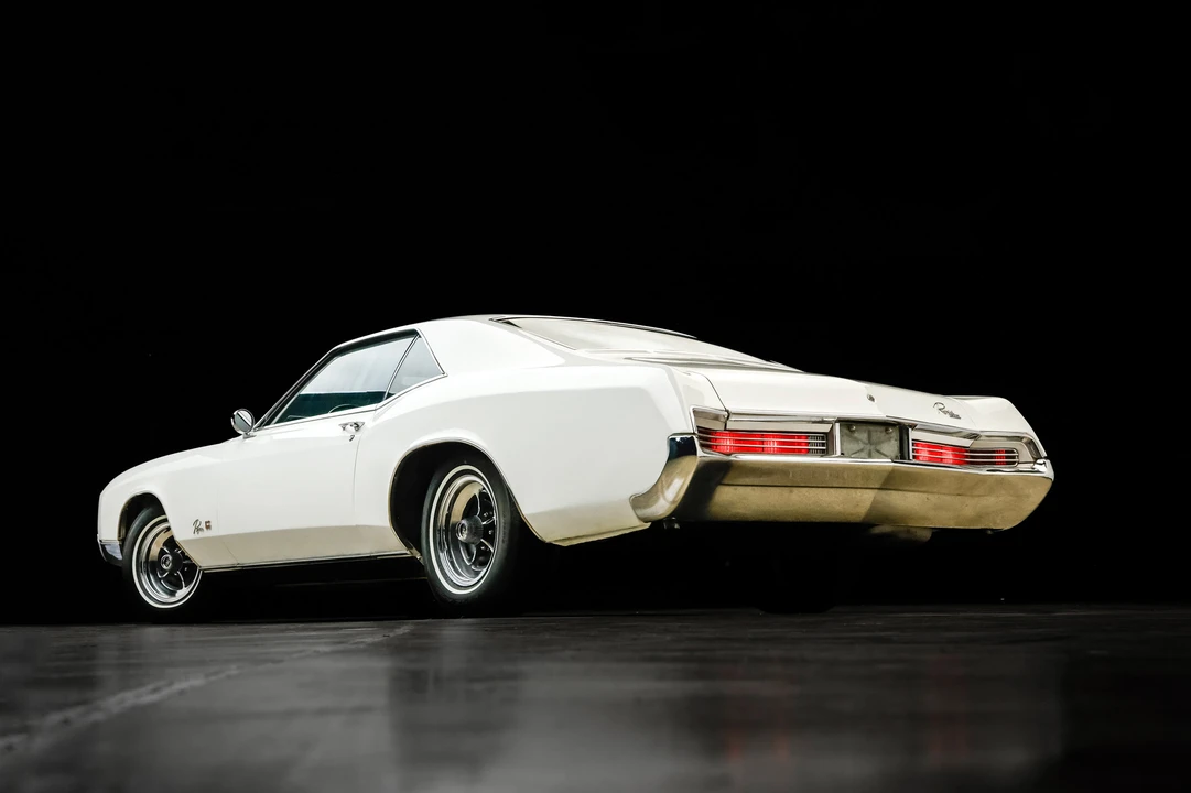 1966 Buick Riviera 2nd Gen - Image 13 of 31