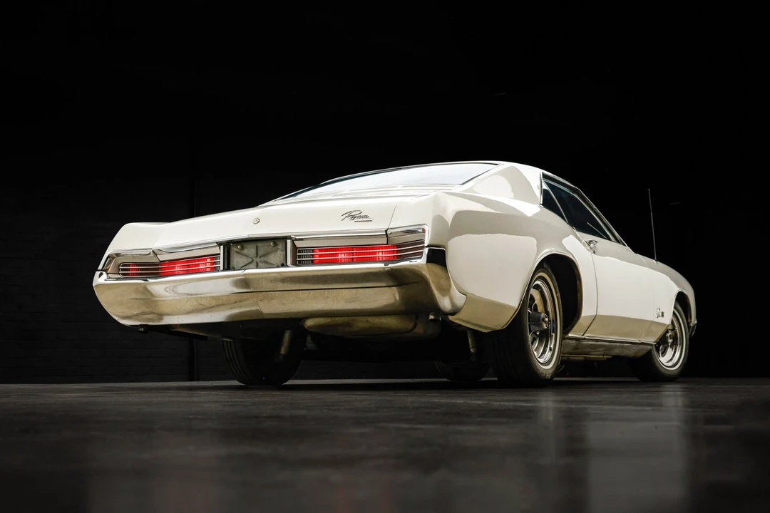 1966 Buick Riviera 2nd Gen - Image 19 of 31