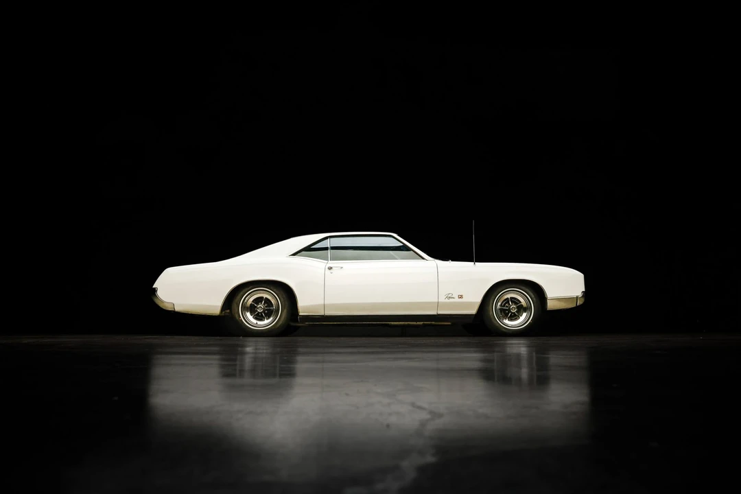 1966 Buick Riviera 2nd Gen - Image 23 of 31