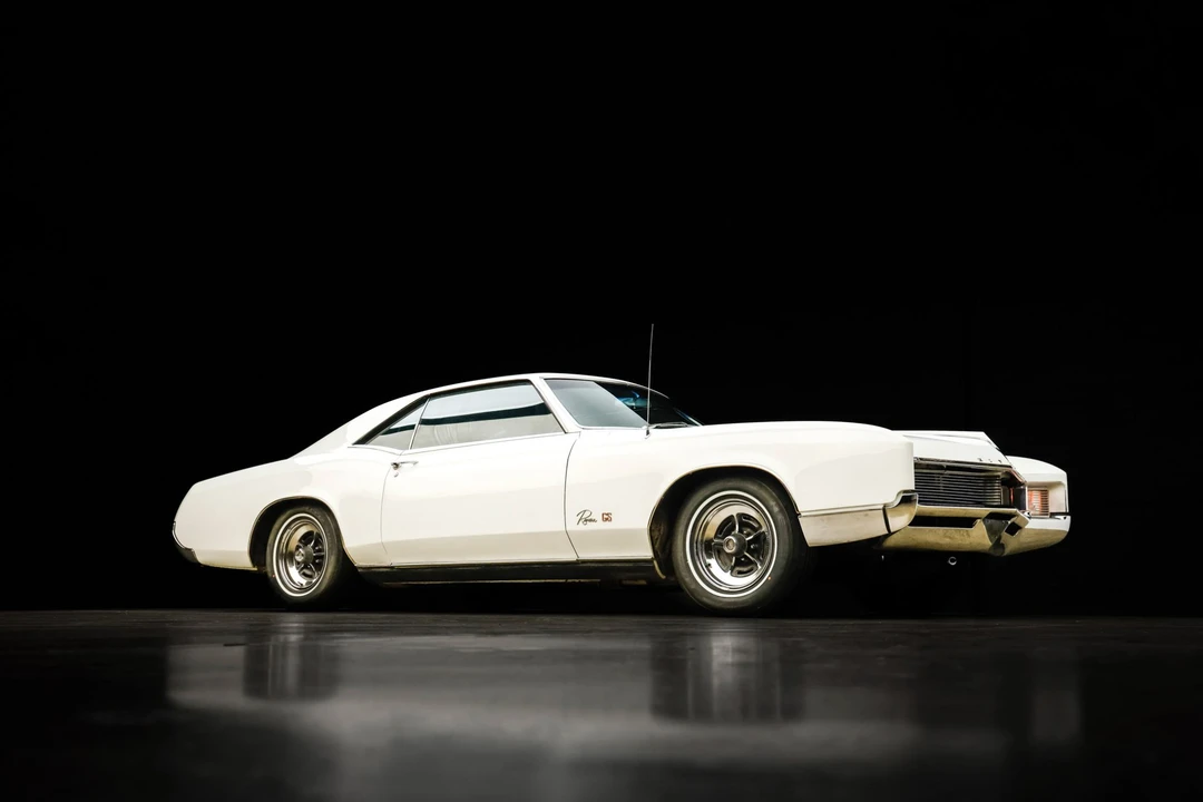 1966 Buick Riviera 2nd Gen - Image 26 of 31