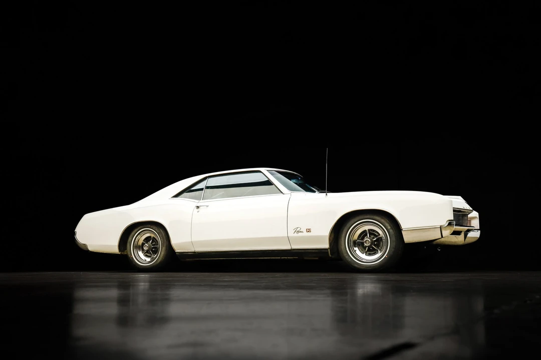 1966 Buick Riviera 2nd Gen - Image 25 of 31