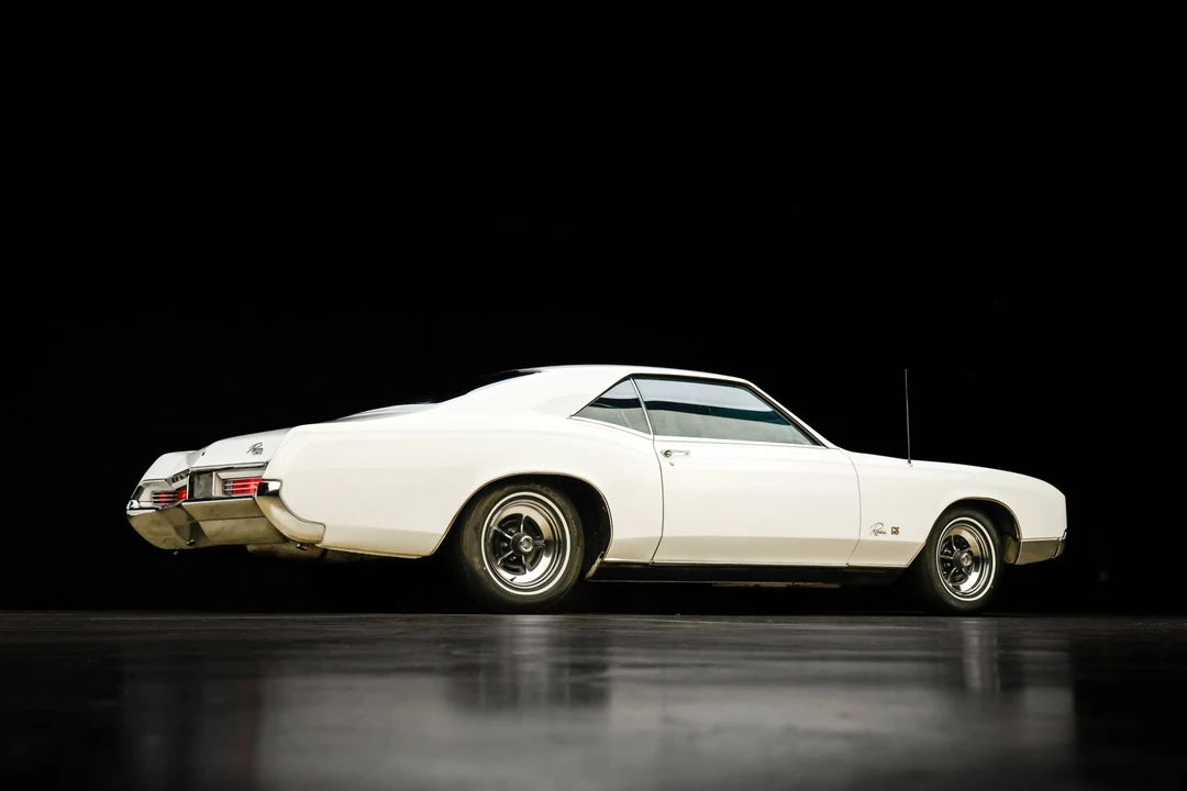 1966 Buick Riviera 2nd Gen - Image 22 of 31