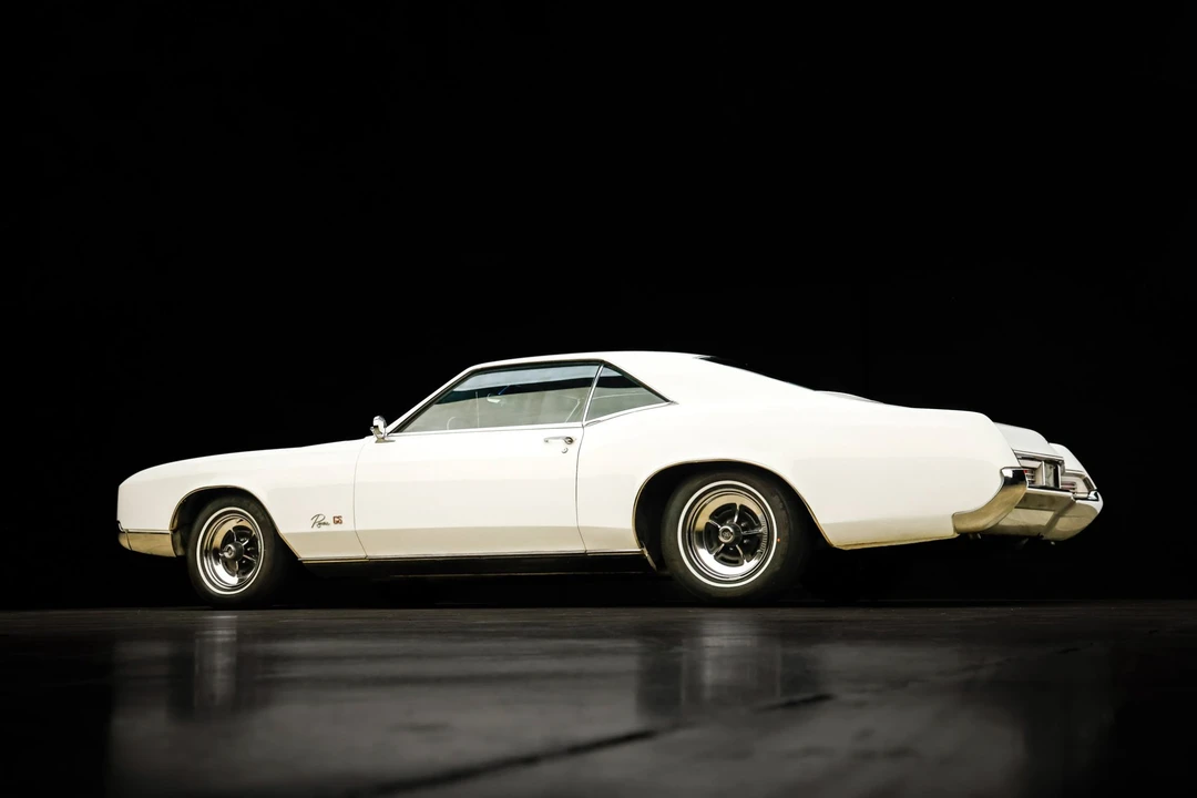 1966 Buick Riviera 2nd Gen - Image 10 of 31