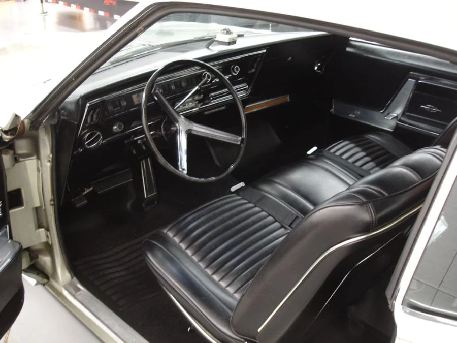1966 Buick Riviera 2nd Gen - Image 4 of 6