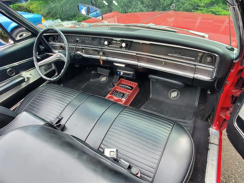 1966 Buick Wildcat - Image 9 of 10