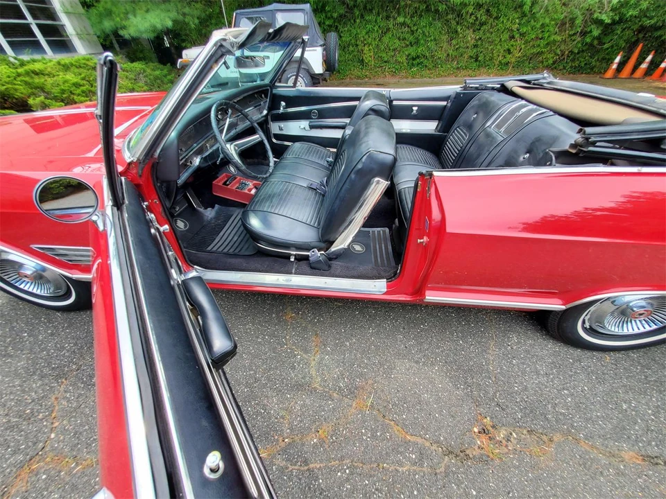 1966 Buick Wildcat - Image 7 of 10