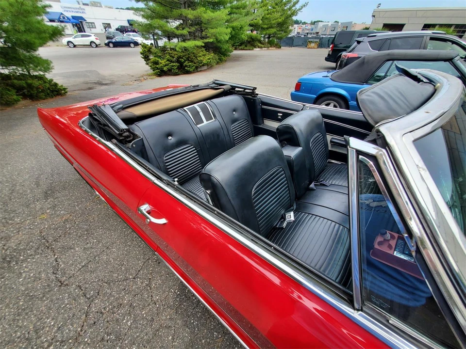1966 Buick Wildcat - Image 8 of 10