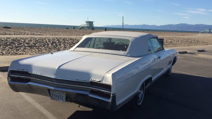 1966 Buick Wildcat - Image 10 of 12