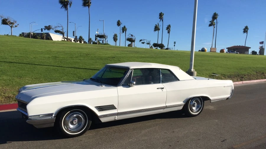 1966 Buick Wildcat - Image 11 of 12