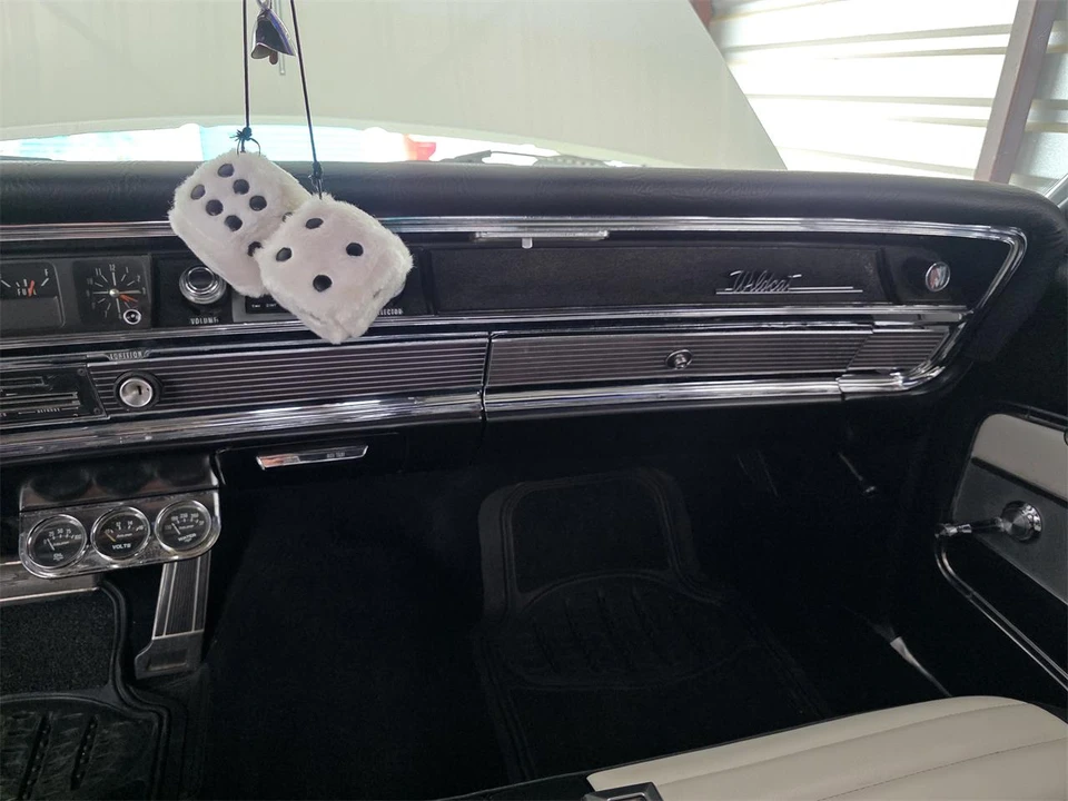 1966 Buick Wildcat - Image 10 of 31