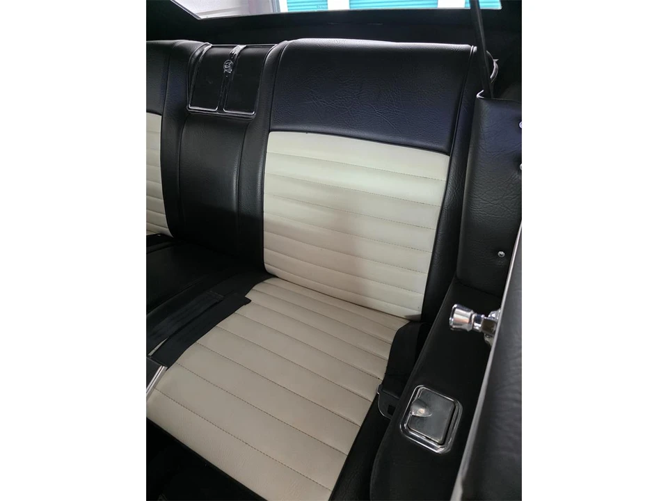 1966 Buick Wildcat - Image 17 of 31
