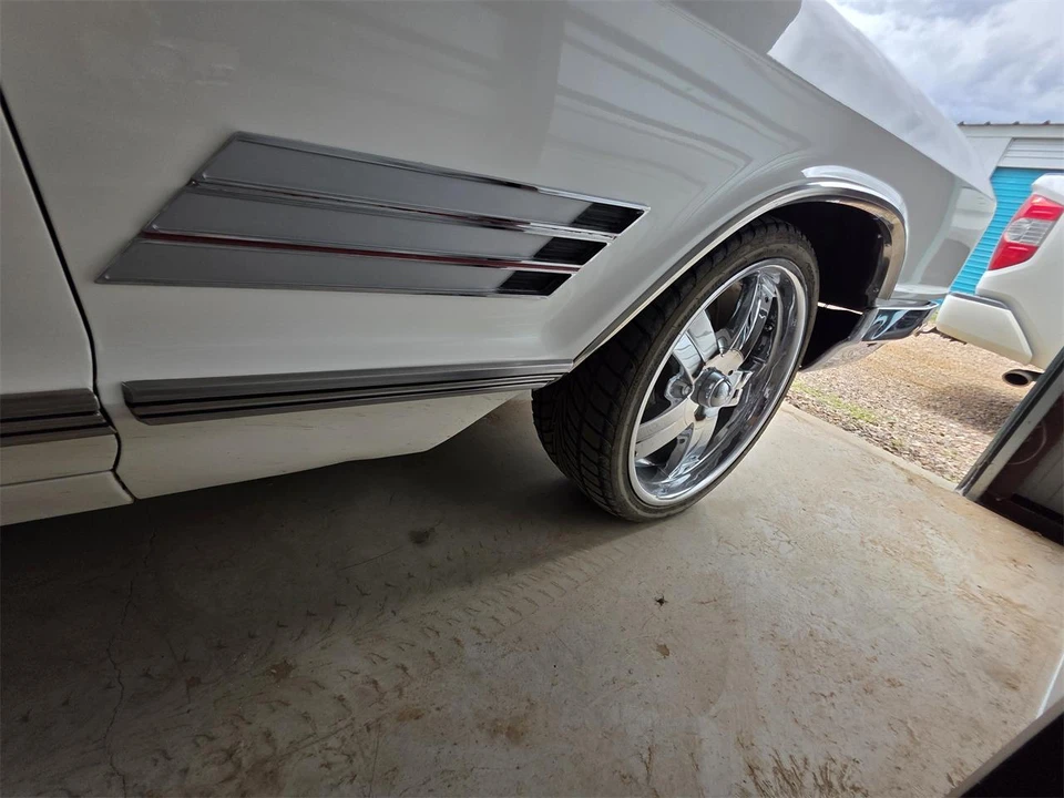 1966 Buick Wildcat - Image 27 of 31