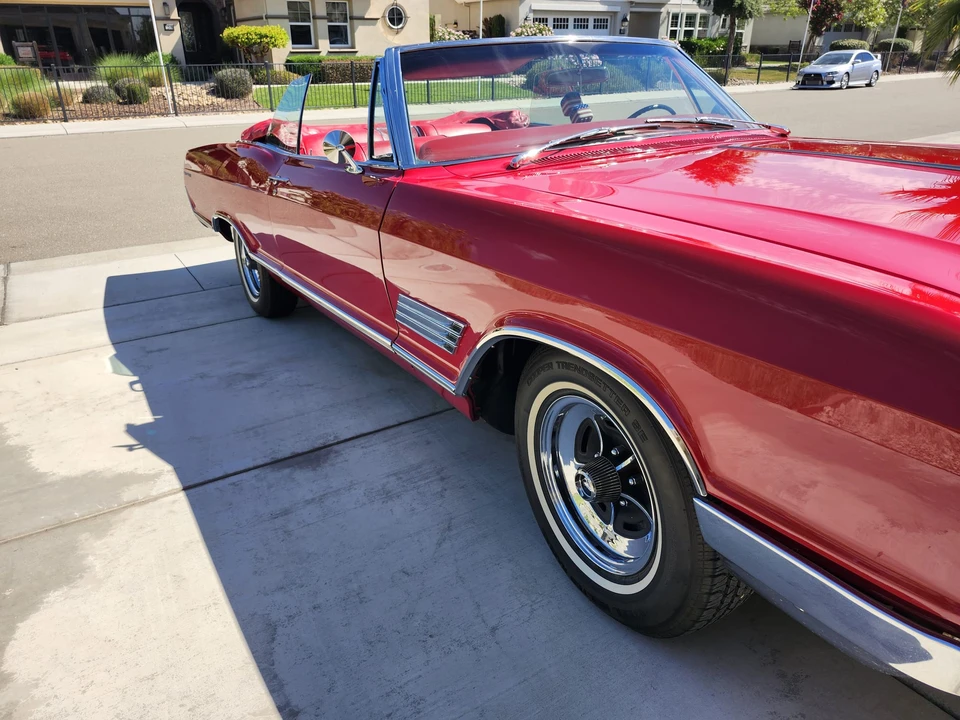 1966 Buick Wildcat - Image 2 of 31