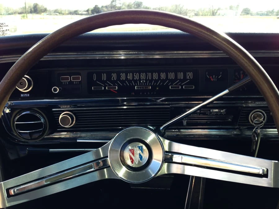 1966 Buick Wildcat - Image 4 of 6