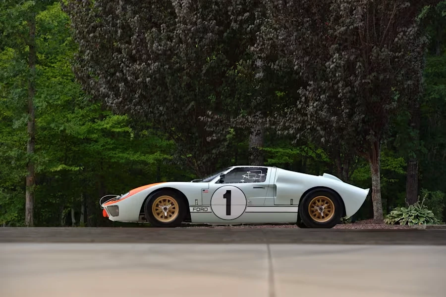 1966 Ford GT40 - Image 30 of 31
