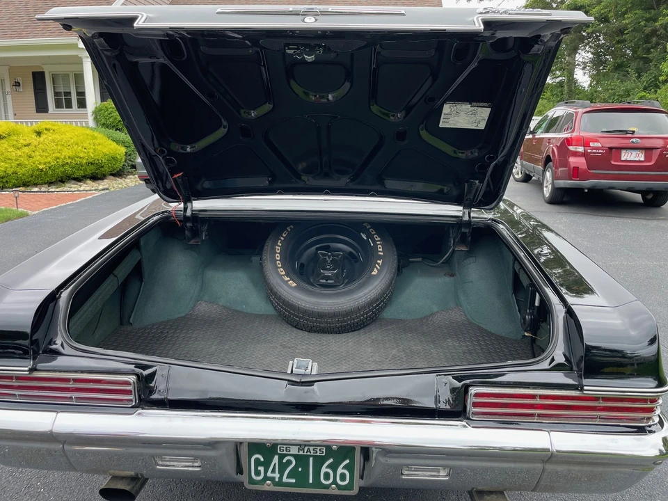 1966 Chevrolet Caprice - Image 10 of 17