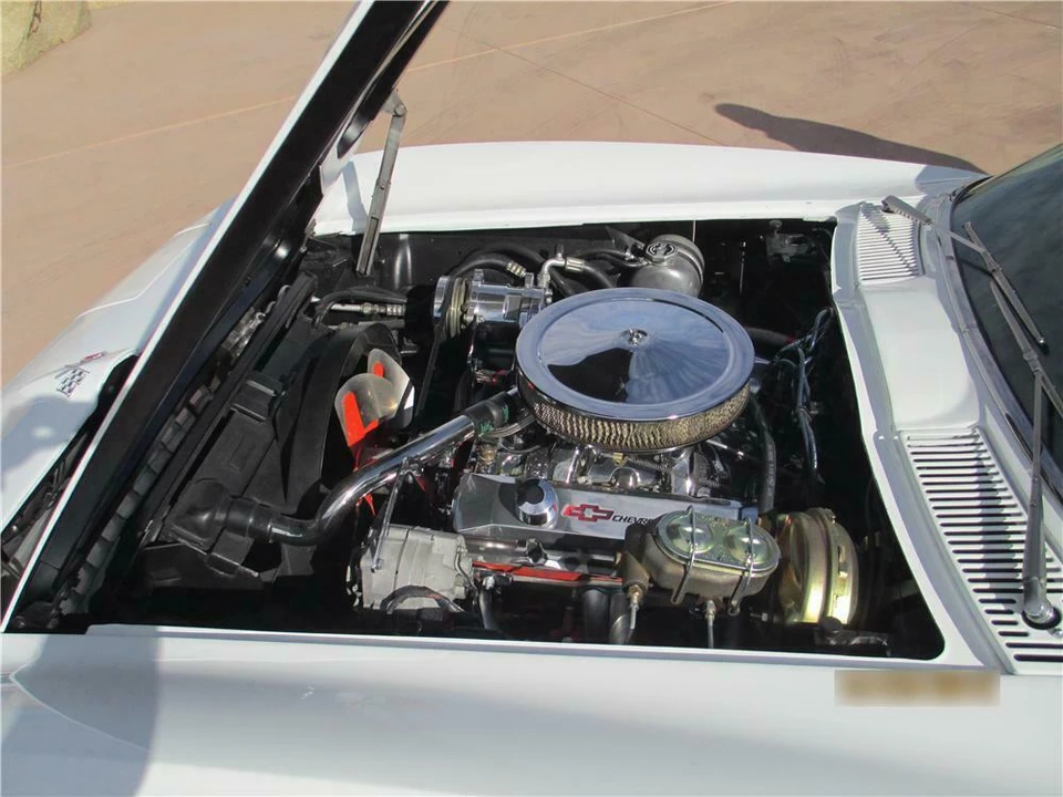 1966 Chevrolet Corvette C2 - Image 2 of 5