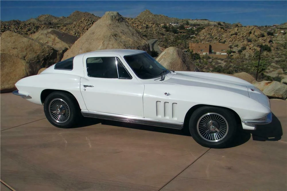 1966 Chevrolet Corvette C2 - Image 4 of 5