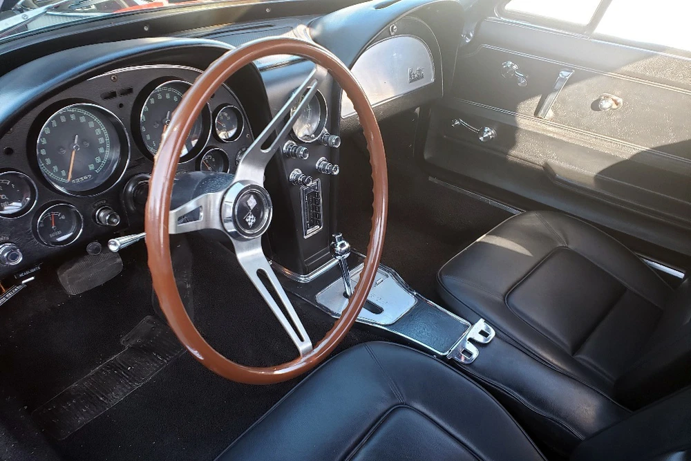 1966 Chevrolet Corvette C2 - Image 4 of 5
