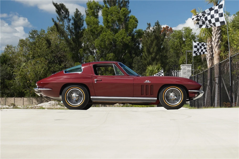 1966 Chevrolet Corvette C2 - Image 8 of 10