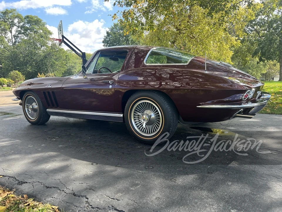1966 Chevrolet Corvette C2 - Image 10 of 20