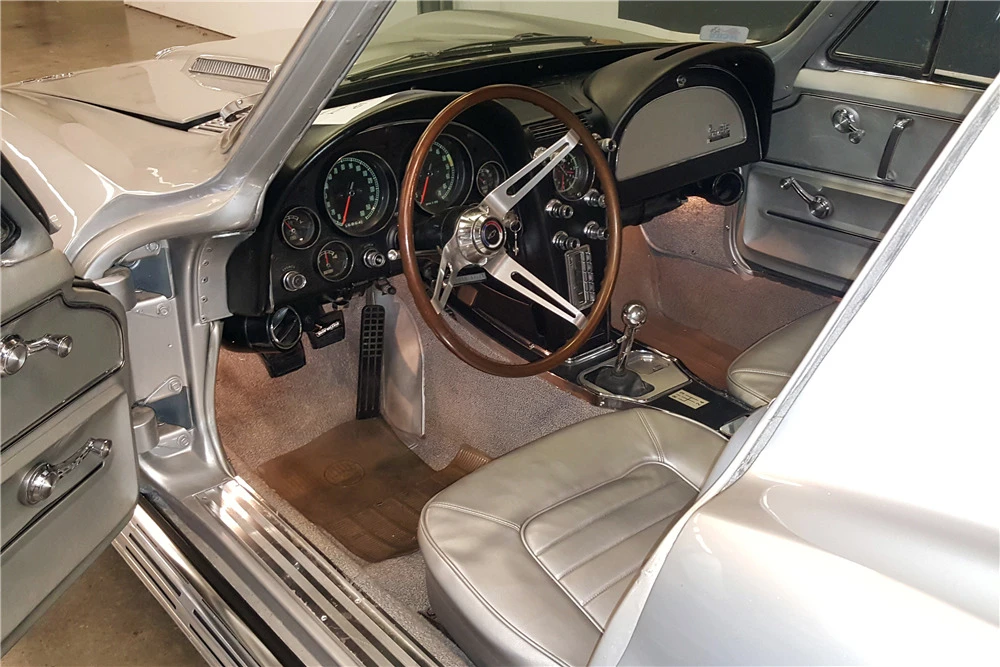 1966 Chevrolet Corvette C2 - Image 4 of 5