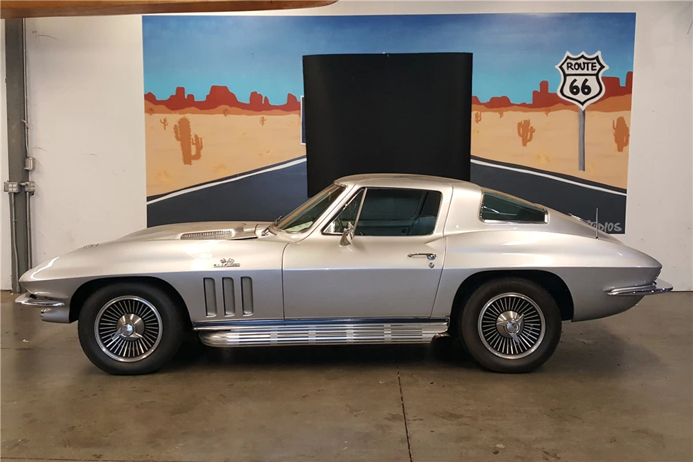 1966 Chevrolet Corvette C2 - Image 5 of 5