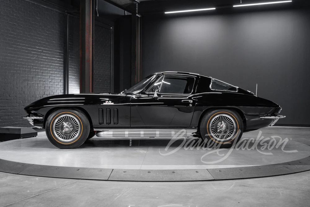 1966 Chevrolet Corvette C2 - Image 10 of 10