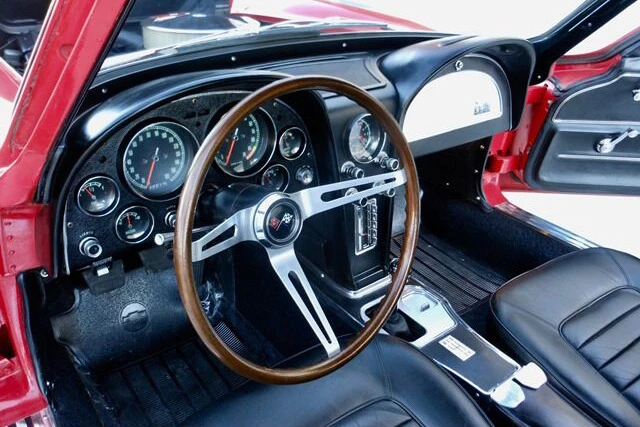 1966 Chevrolet Corvette C2 - Image 4 of 5
